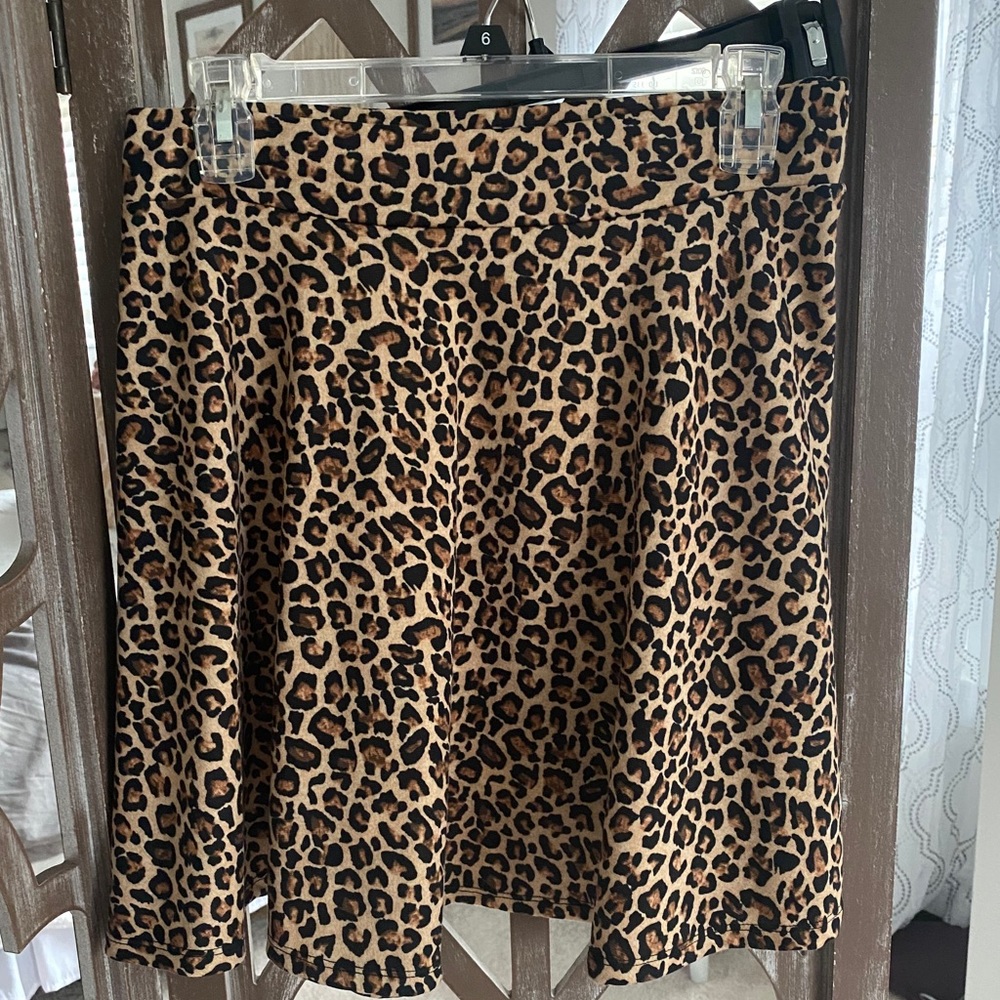 Leopard Swing-Style Skirt